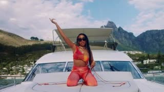 Elaine - Right Now (Official Video 2021)